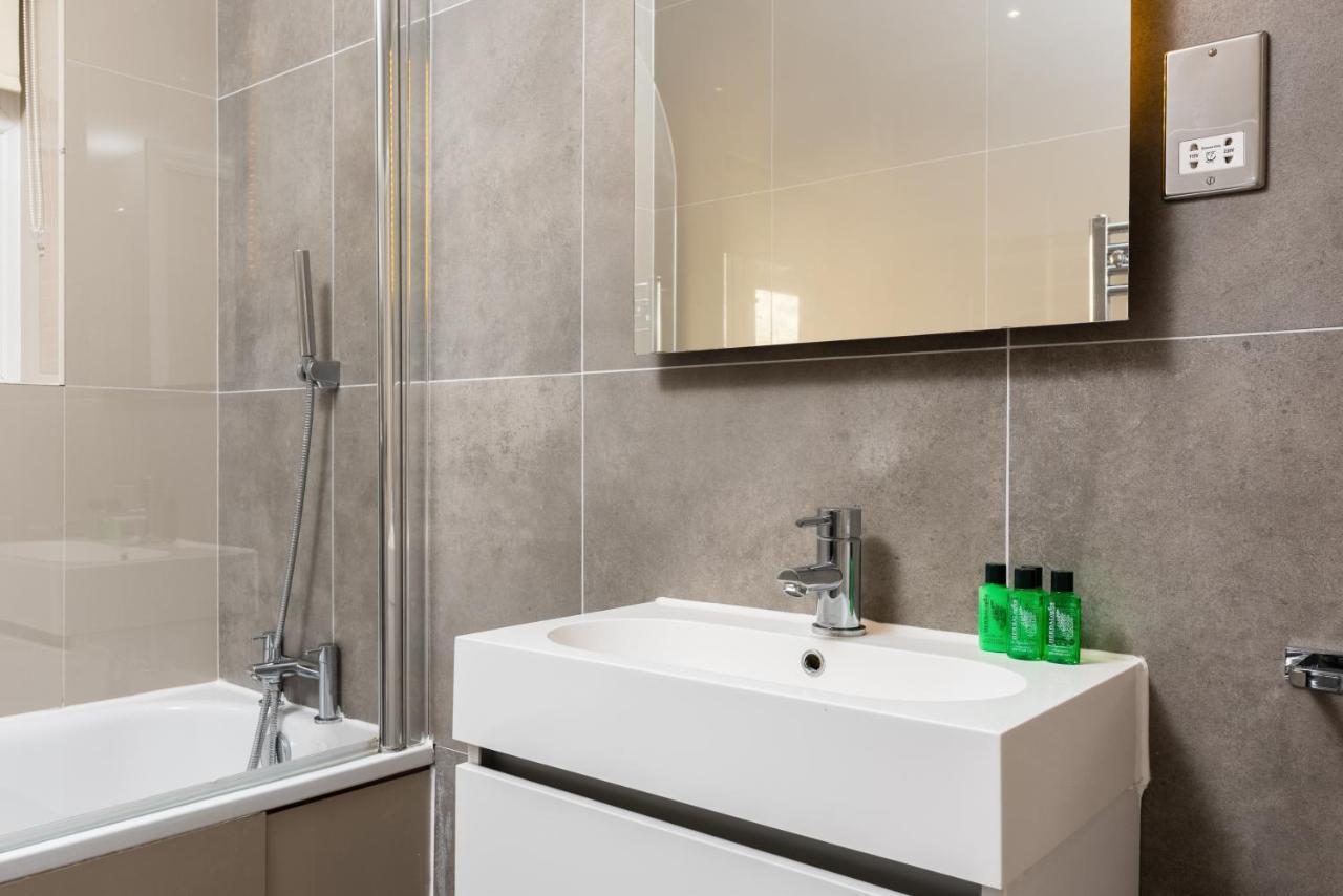 3 Bedroom Garden Apartment Opposite The Beach Brighton Ngoại thất bức ảnh